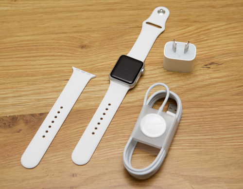 Apple Watch Sport là phiên bản rẻ nhất với chất liệu vỏ bằng nhôm.