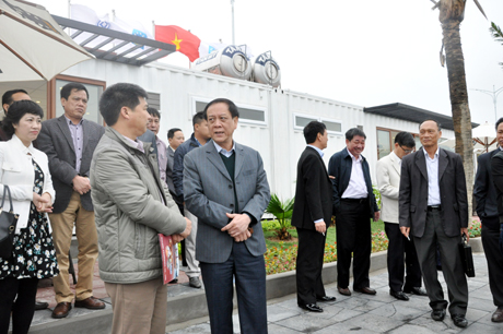 Ngày 10-4, đồng chí Đỗ Thông, Phó Chủ tịch Thường trực UBND tỉnh cùng các cơ quan chức năng đã kiểm tra tiến độ đầu tư Cảng tàu khách du lịch số 2 thuộc Cảng tàu Tuần Châu.