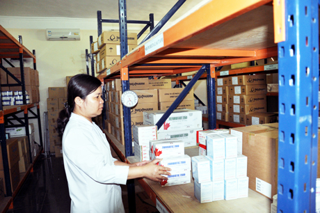 Việc sắp xếp, kiểm tra thuốc tại Công ty CP Dược - Vật tư y tế Quảng Ninh được thực hiện đúng tiêu chuẩn GDP.