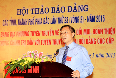 Phó Bí thư Tỉnh ủy Quảng Ninh Vũ Hồng Thanh phát biểu tại hội thảo.
