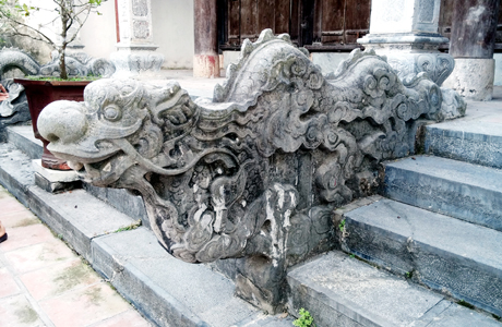Rồng đá - một trong các di vật mang dấu ấn nghệ thuật thời Nguyễn.