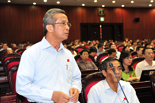  Chủ tịch Tổng liên đoàn lao động Việt Nam Đặng Ngọc Tùng cho hay luật BHXH 2014 còn nhiều bất cập. Ảnh: Giang Huy.