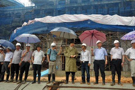 Chủ tịch UBND tỉnh Nguyễn Đức Long, kiểm tra thực địa tại dự án Khu khách sạn nghỉ dưỡng cao cấp Vinperl Hạ Long