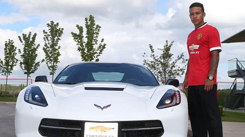Depay đã ra mắt ở M.U
