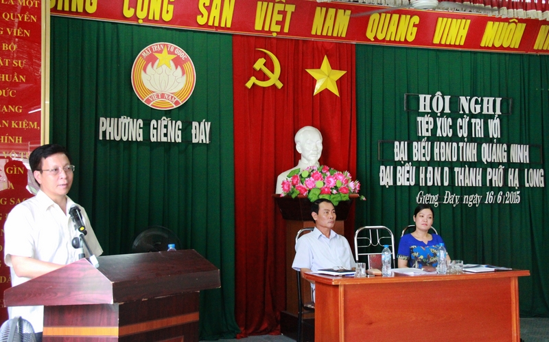 Ủy viên Thường trực HĐND tỉnh Trần Xuân Cương tiếp xúc cử tri 2 phường Giếng Đáy và Hùng Thắng (TP Hạ Long)