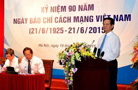 Thủ tướng Nguyễn Tấn Dũng đánh giá, Báo chí đã thực sự đóng góp quan trọng, to lớn vào thành tựu chung của đất nước. Ảnh: VGP/Nhật Bắc