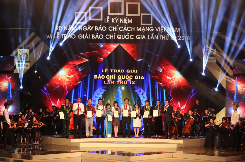 Nhóm tác giả Báo Quảng Ninh đoạt giải C Giải báo chí Quốc gia