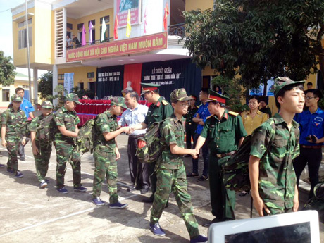 Các học viên tại Hải Hà trong lễ xuất quân tham gia 