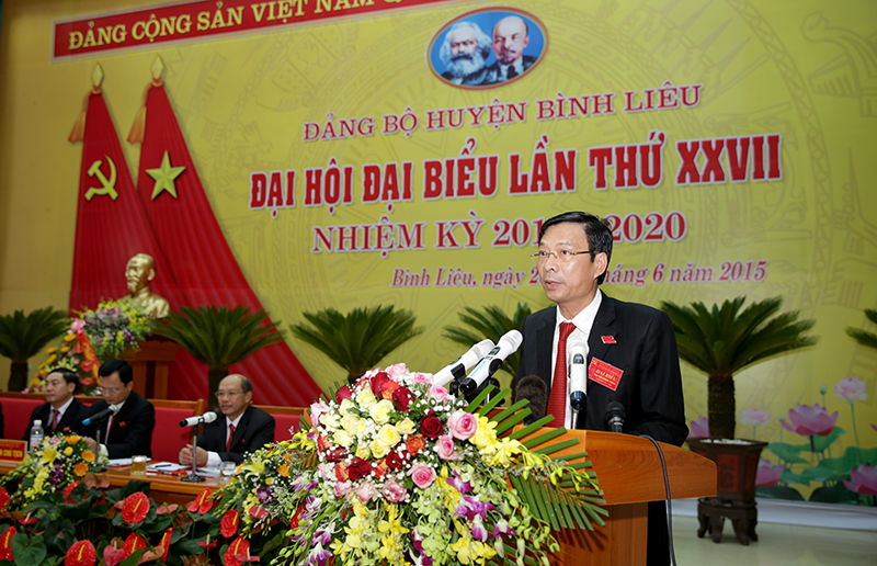 Đồng chí Nguyễn Văn Đọc, Bí thư Tỉnh ủy, Chủ tịch HĐND tỉnh phát biểu tại Đại hội.