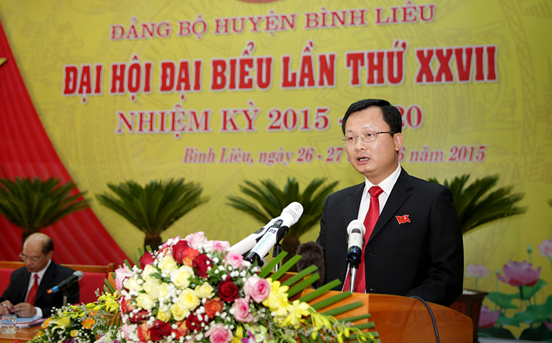 Bí thư Huyện ủy Cao Tường Huy phát biểu bế mạc Đại hội.