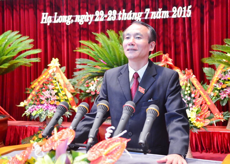Đồng chí Đào Thanh Lưỡng, Bí thư Đảng ủy Khối các cơ quan tỉnh khóa VIII phát biểu bế mạc Đại hội.