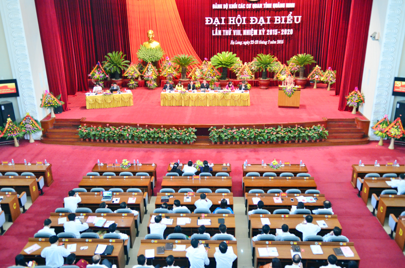 Quang cảnh ngày họp thứ 2 Đại hội Đảng bộ Khối các cơ quan tỉnh Lần thứ VIII, nhiệm kỳ 2015-2020.