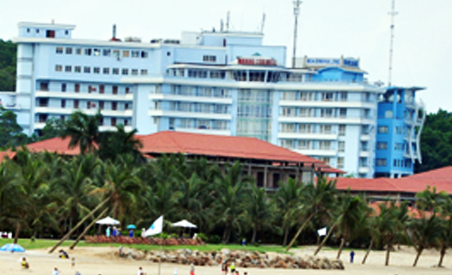Khách sạn tại Khu du lịch quốc tế Tuần Châu.
