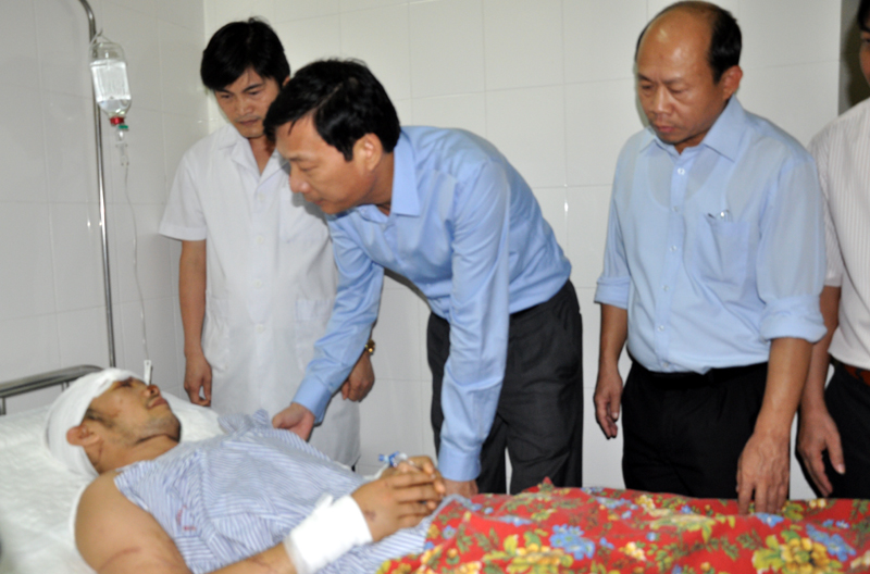Hỗ trợ  đất và xây dựng nhà cho nạn nhân còn lại trong gia đình có 8 người bị thiệt mạng tại phường Cao Thắng (TP Hạ Long)