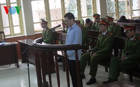 Lý Nguyễn Chung tại phiên tòa sơ thẩm.