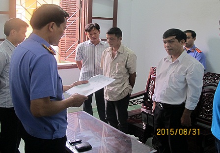 Cơ quan Điều tra VKSND tối cao tại Đà Nẵng đọc lệnh bắt đối tượng.
