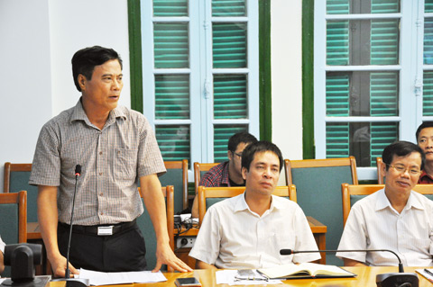 Đồng chí Nguyễn Tiến Mạnh, Chủ tịch Hội Nhà báo, Tổng Biên tập Báo Quảng Ninh phát biểu tại hội nghị.