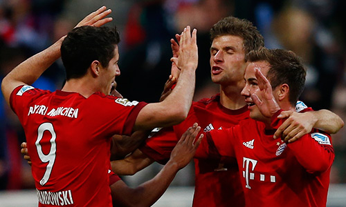 Lewandowski, Muller (giữa) và Gotze cụ thể hoá sức mạnh vượt trội của Bayern trước Dortmund. Ảnh: Reuters.