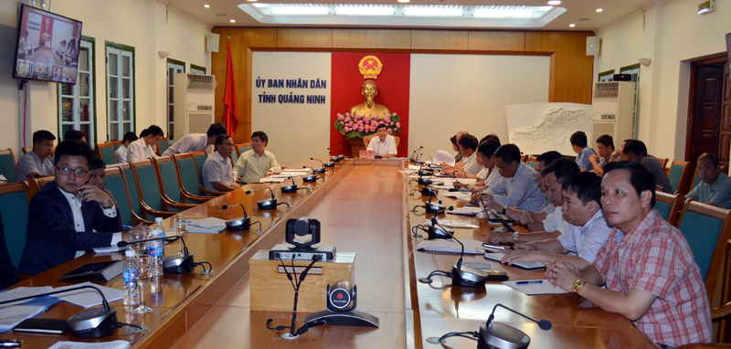 Đồng chí Nguyễn Đức Long, Chủ tịch UBND tỉnh kết luận tại buổi làm việc.