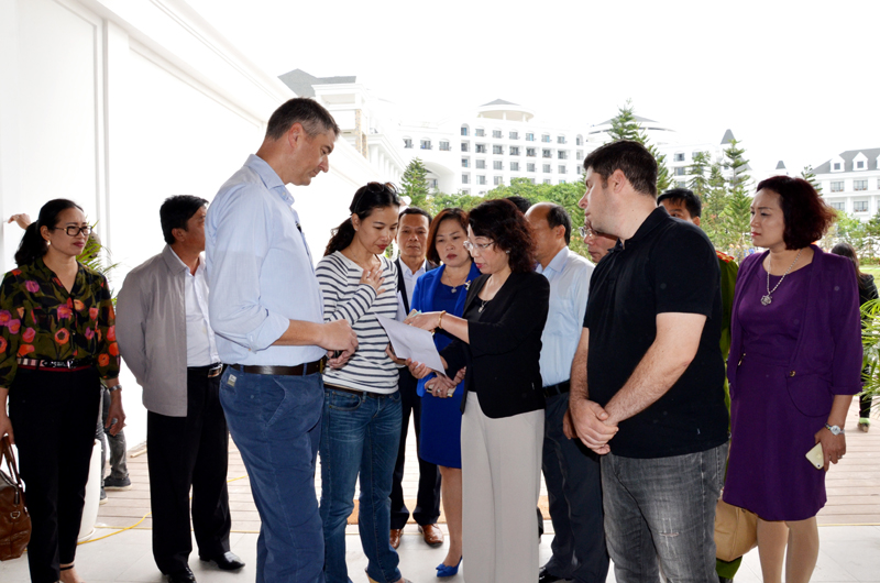 Phó Chủ tịch UBND tỉnh Vũ Thị Thu Thủy kiểm tra công tác hậu cần phục vụ Đại hội Đảng bộ tỉnh