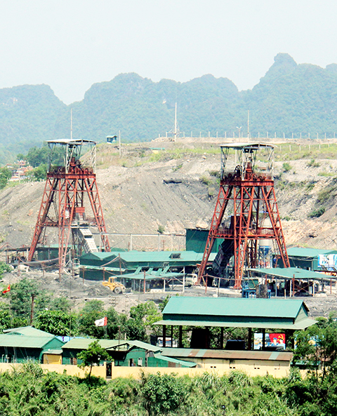 Dự án Hầm lò mỏ Núi Béo, công trình được gắn biển chào mừng Đại hội Đảng bộ tỉnh Quảng Ninh lần thứ XIV.