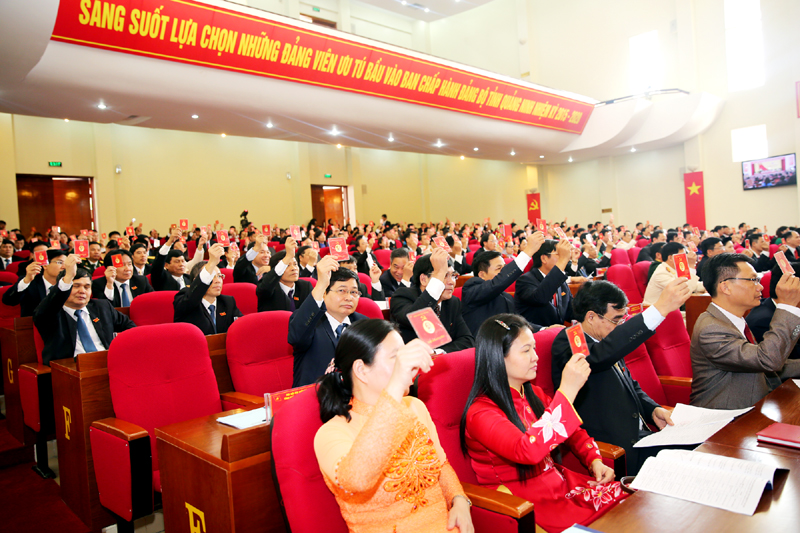 Đại hội Đảng bộ tỉnh Quảng Ninh lần thứ XIV: Giới thiệu 62 đồng chí để bầu vào Ban Chấp hành khóa mới