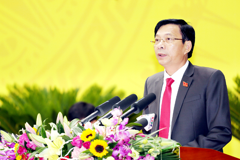 Đồng chí Nguyễn Văn Đọc phát biểu bế mạc Đại hội.
