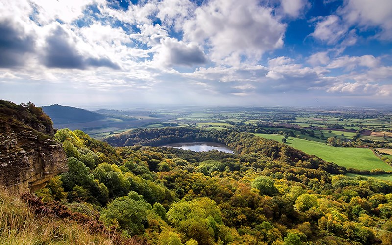   Trời mây cỏ cây tuyệt đẹp tại bắc Yorkshire.