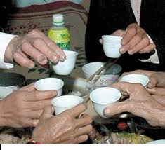 Rượu quốc lủi.jpg