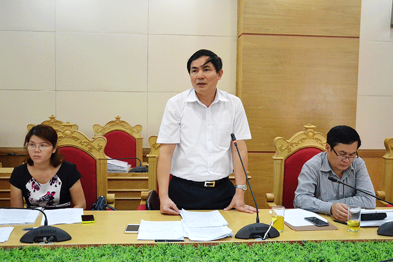 Đại diện lãnh đạo đạo Ngân hàng Nông nghiệp và Phát triển Nông thôn Quảng Ninh phát biểu tại hội nghị