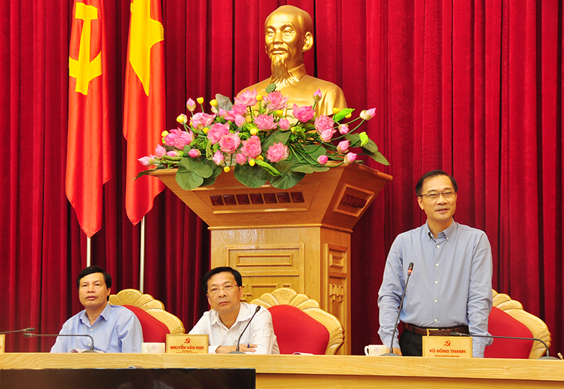 Đồng chí Vũ Hồng Thanh, Phó Bí thư Tỉnh ủy phát biểu tại buổi làm việc.