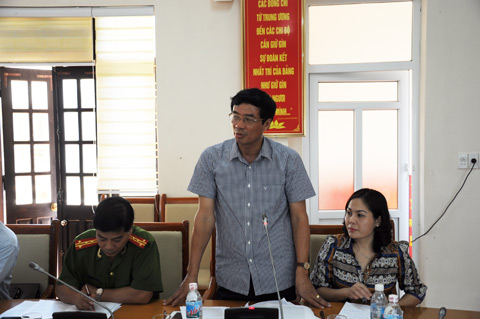 Đồng chí Nguyễn Mạnh Tuyên, Phó Chủ nhiệm UBKT Tỉnh ủy phát biểu tại buổi làm việc 