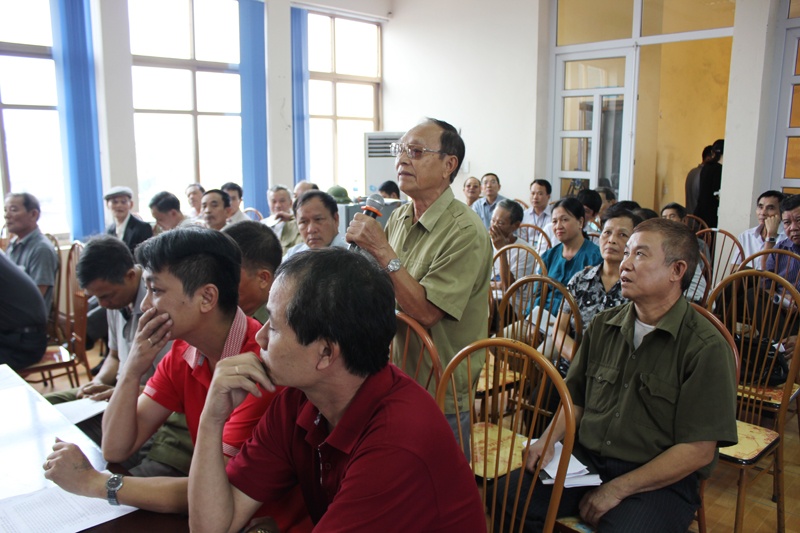 Cử tri phường Hà Lầm kiến nghị một số nội dung.