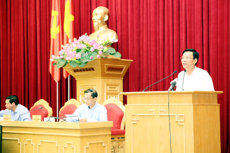 "Nâng cao chất lượng phục vụ nhân dân là nhiệm vụ quan trọng của tỉnh Quảng Ninh trong năm 2016"