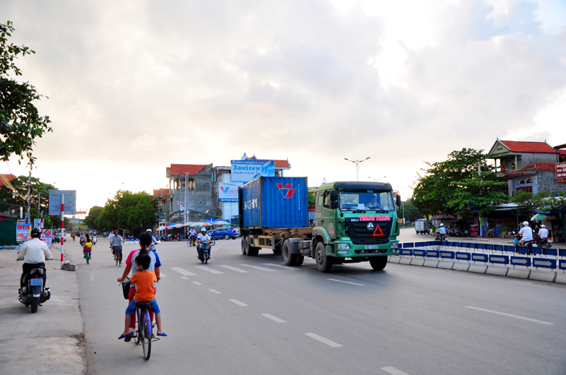 Nút giao thông Minh Thành (TX Quảng Yên) tiềm ẩn nguy cơ mất ATGT.