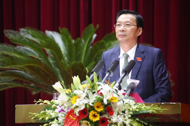 Đồng chí Nguyễn Văn Đọc, Bí thư Tỉnh ủy, Chủ tịch HĐND tỉnh phát biểu bế mạc kỳ họp.
