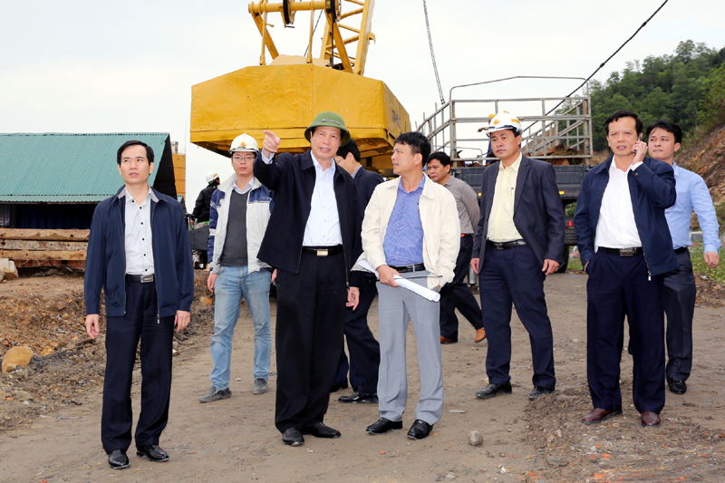 Chủ tịch UBND tỉnh Nguyễn Đức Long kiểm tra tiến độ Dự án cao tốc Hạ Long - Vân Đồn và Dự án cải tạo quốc lộ 18 (đoạn Hạ Long - Mông Dương).