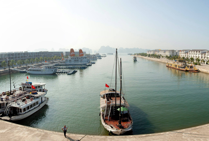 Cảng tàu du lịch quốc tế Tuần Châu có thiết kế hiện đại.
