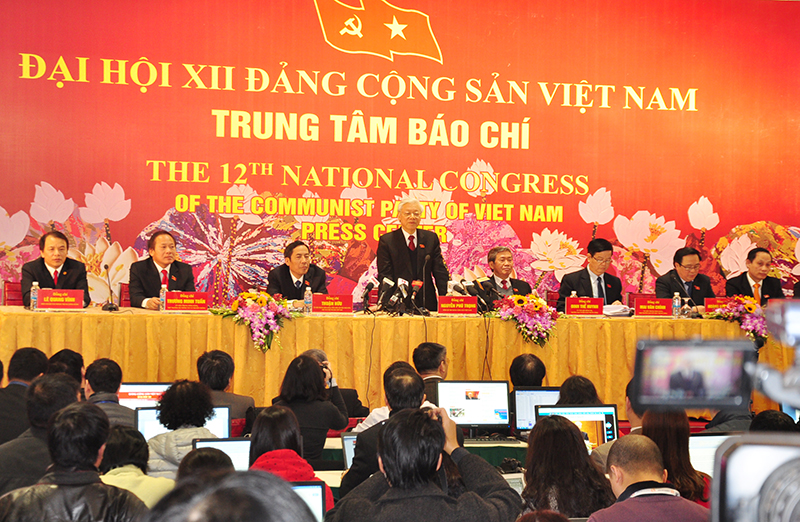 Tổng Bí thư Nguyễn Phú Trọng chủ trì họp báo sau Đại hội XII của Đảng