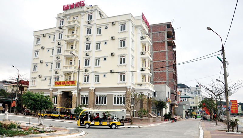 Các khách sạn, cơ sở lưu trú ở Cô Tô đã được chỉnh trang sẵn sàng đón khách mùa du lịch hè 2016.