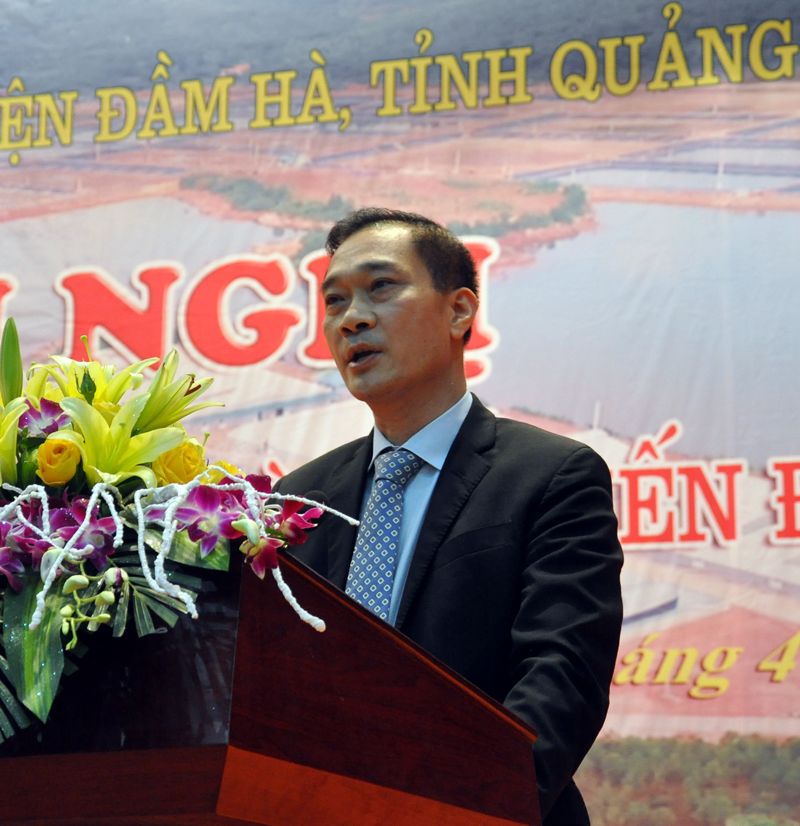 Đồng chí Vũ Hồng Thanh, Ủy viên Trung ương Đảng, Phó Bí thư Tỉnh ủy phát biểu tại hội nghị