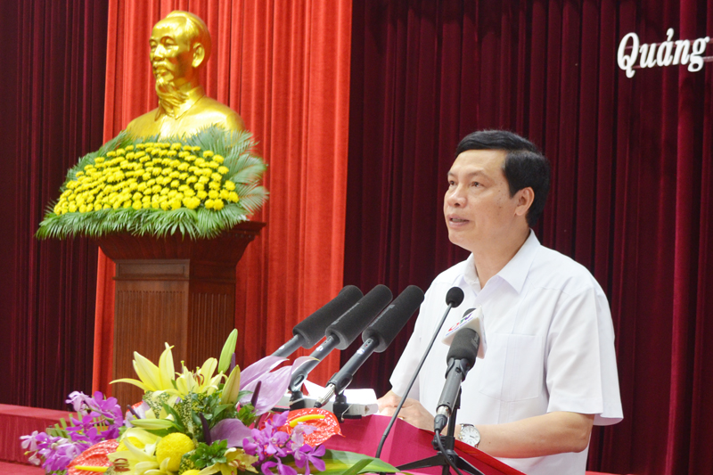 Đồng chí Nguyễn Đức Long, Phó Bí thư Tỉnh ủy, Chủ tịch UBND tỉnh phát biểu chỉ đạo tại hội nghị