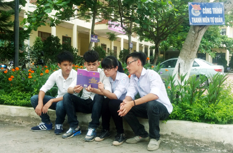 TX Quảng Yên: Cử tri tuổi 18 háo hức hướng về ngày hội non sông