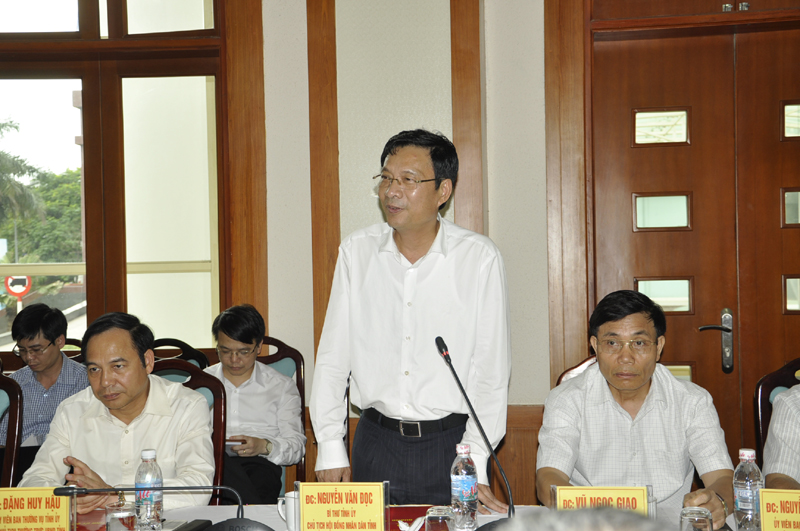 Bí thư Tỉnh ủy Quảng Ninh Nguyễn Văn Đọc phát biểu tại buổi làm việc với đoàn công tác tỉnh Hà Tĩnh.