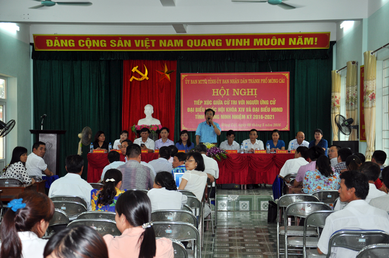 Tiếp xúc giữa cử tri với người ứng cử ĐBQH khóa XIV và đại biểu HĐND tỉnh, nhiệm kỳ 2016-2011 tại TP Móng Cái