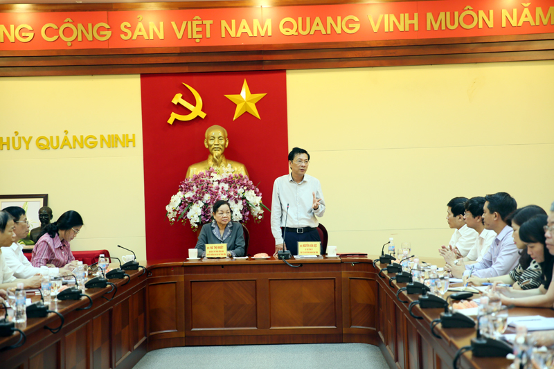 Đồng chí Nguyễn Văn Đọc, Bí thư Tỉnh ủy, Chủ tịch HĐND tỉnh phát biểu tại buổi làm việc.