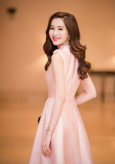 Hoa hậu Việt Nam Đặng Thu Thảo.