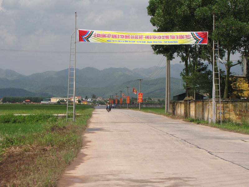 Tuyến đường vào đền An Sinh (TX Đông Triều) sẽ được nâng cấp, mở rộng.