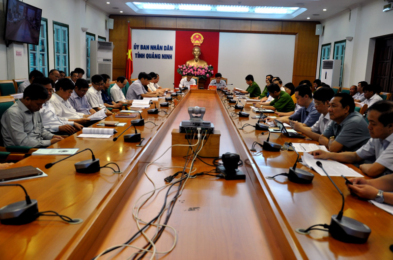 Quang cảnh hội nghị tại điểm cầu Quảng Ninh