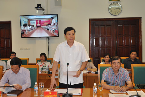 Đồng chí Nguyễn Đức Long, Chủ tịch UBND tỉnh, Phó Bí thư Tỉnh ủy phát biểu tại buổi làm việc